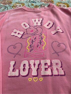 Living Fully Co. ‘Howdy Lover' Sweatshirt